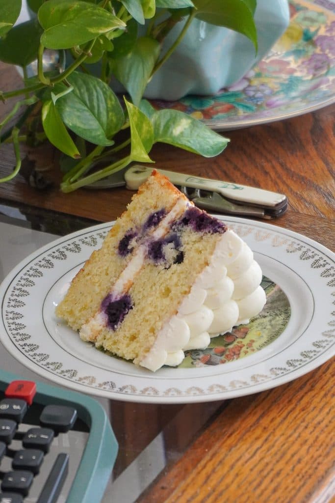 Pastel de Limón con Moras